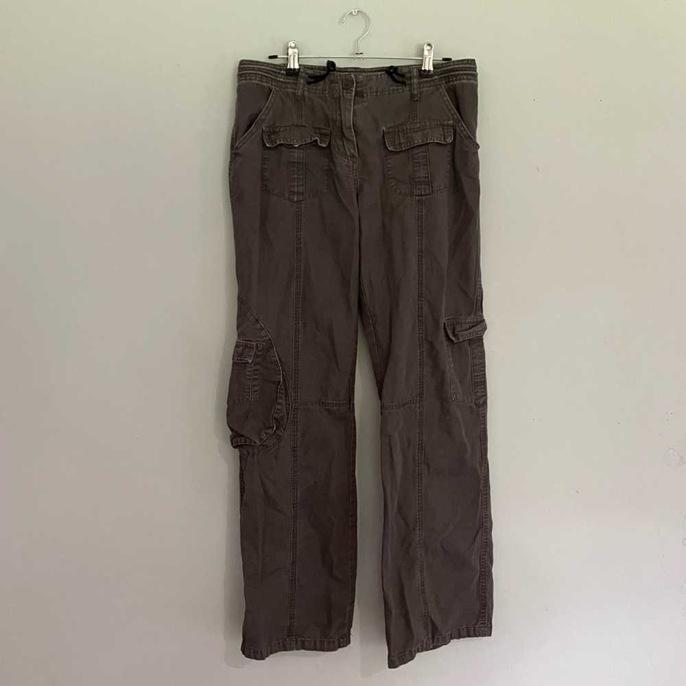 Brandy Melville Kim Cargo Pants Brown Utility Pants One Size - Picture 3 of 8